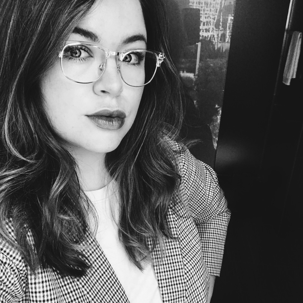 Meet your Posher, Whitney